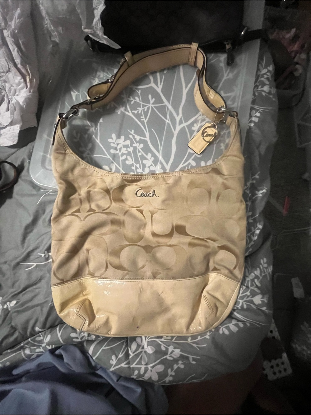 Coach Beige Signature Shoulder Bag used